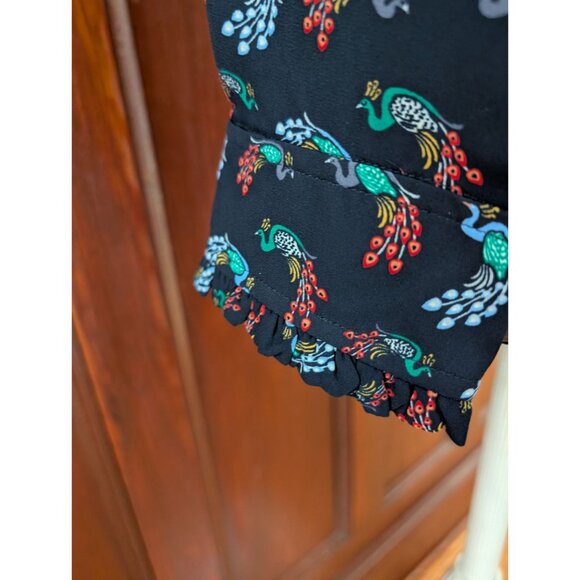 Loft Petite Womens Peacock Print Button-Up Blouse With Ruffle Collar & Cuffs LP - Picture 3 of 8
